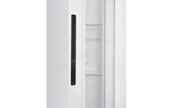 VALBERG SBS 442 E W742C - Zoom sur la poign&eacute;e int&eacute;gr&eacute;e