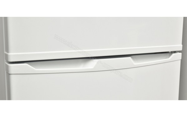 VESTFROST DDV240WH - Poign&eacute;es int&eacute;gr&eacute;es (cr&eacute;dit : Darty)