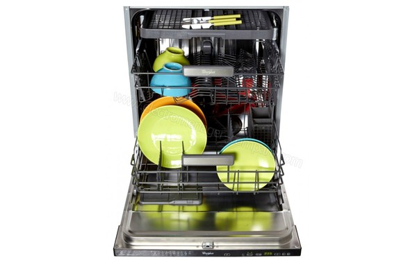WHIRLPOOL ADG2030FD - Vue de l'int&eacute;rieur (cr&eacute;dit : Boulanger)