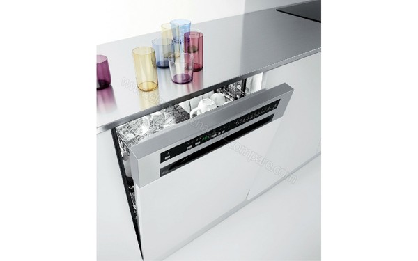 WHIRLPOOL ADG8942IX - Vue 3/4 gauche (cr&eacute;dit : Darty)