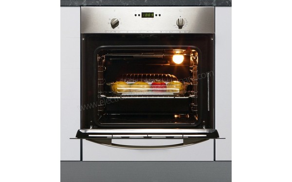 WHIRLPOOL AKP 250/IX - Vue de l'int&eacute;rieur position encastr&eacute;e (cr&eacute;dit : Boulanger)