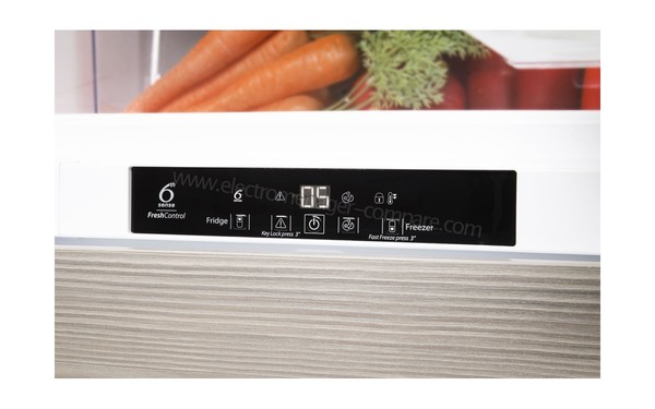 WHIRLPOOL ART880/A+/NF - Vue des commandes