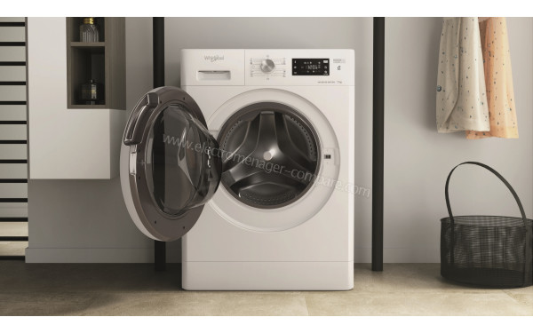 WHIRLPOOL FFB7638WEU - Mise en situation