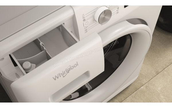 WHIRLPOOL FFB7638WEU - Zoom sur le tiroir lessiviel