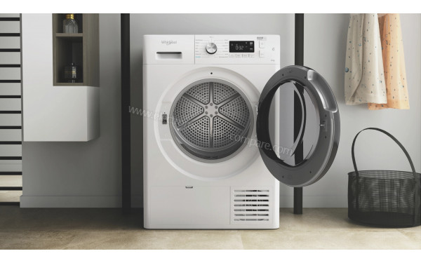 WHIRLPOOL FFTBCM118XBFR - Mise en situation