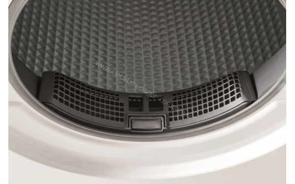 WHIRLPOOL FTM229X2BFR - Mise en situation (cr&eacute;dit : Boulanger)