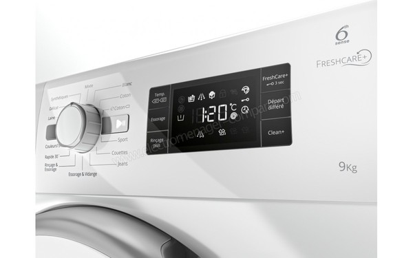 WHIRLPOOL FWG91484WSFR - Vue des commandes (cr&eacute;dit : Boulanger)