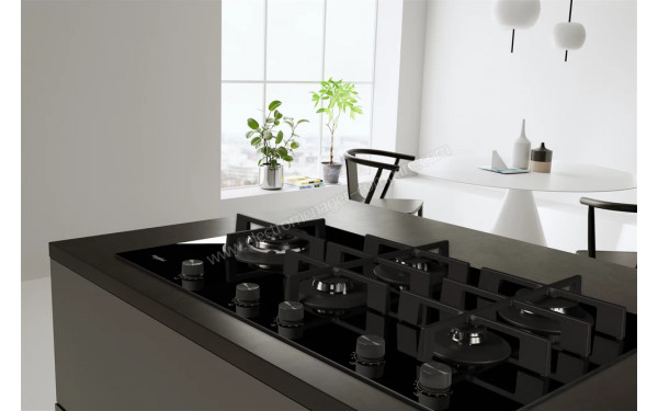 WHIRLPOOL GOWL 928/NB - Appareil encastr&eacute; vue 3/4 droite