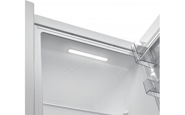 WHIRLPOOL SW8AM2DWHR2 - Eclairage int&eacute;gr&eacute; de type LED