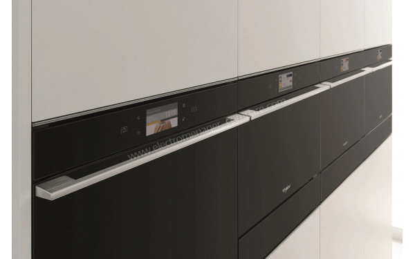 WHIRLPOOL W11 MW161 - Vue de la poign&eacute;e et du bandeau de commandes