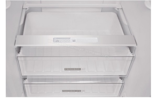 WHIRLPOOL W7811IW - Vue des bacs de zone fra&icirc;cheur vide