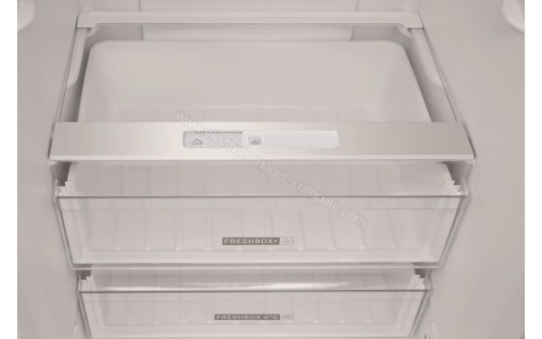 WHIRLPOOL W7911IW - Vue des bacs de zone fra&icirc;cheur (cr&eacute;dit : Boulanger)