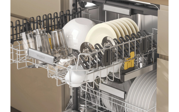 WHIRLPOOL W7IHF60TUS - Vue du panier sup&eacute;rieur