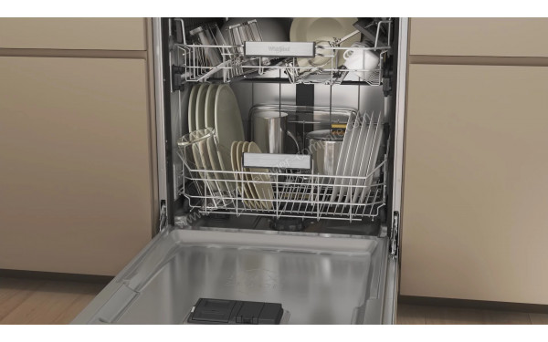 WHIRLPOOL W7IHF60TU - Vue de l'int&eacute;rieur