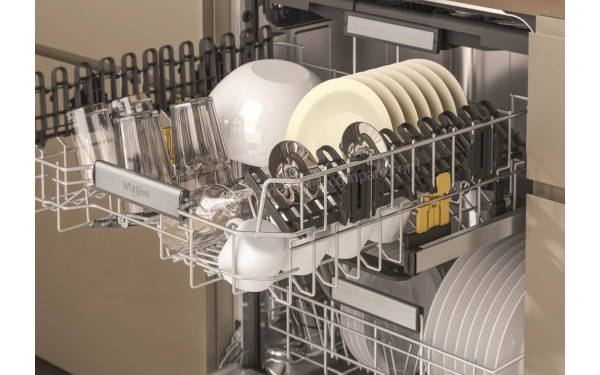 WHIRLPOOL W7IHP40LSC - Vue du panier sup&eacute;rieur