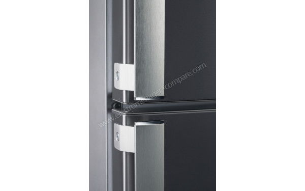 WHIRLPOOL W84BE72X2 - Zoom sur les poign&eacute;es