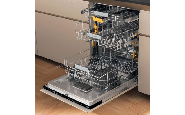 WHIRLPOOL W8IHP42LSC - Vue de l'int&eacute;rieur