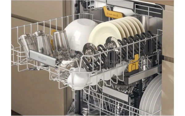 WHIRLPOOL W8IHT40T - Vue du panier sup&eacute;rieur