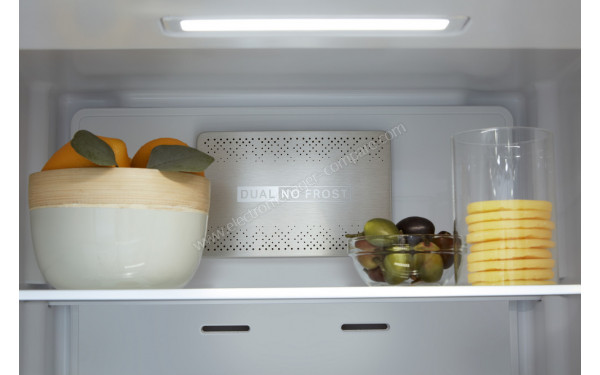 WHIRLPOOL W9821COX2 - Eclairage int&eacute;gr&eacute; de type LED