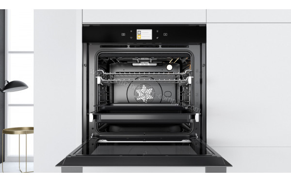 WHIRLPOOL W9 OM2 4MS2 H - Appareil encastr&eacute; vue de l'int&eacute;rieur