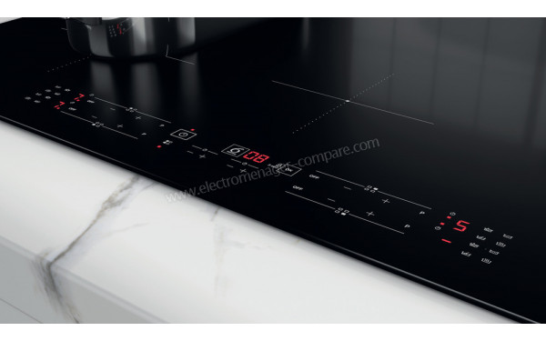 WHIRLPOOL WB B4877 NE - Mise en situation