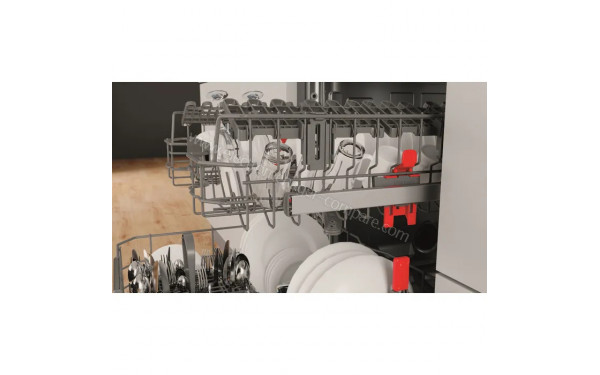 WHIRLPOOL WBO3T333P6.5X - Zoom sur les rails