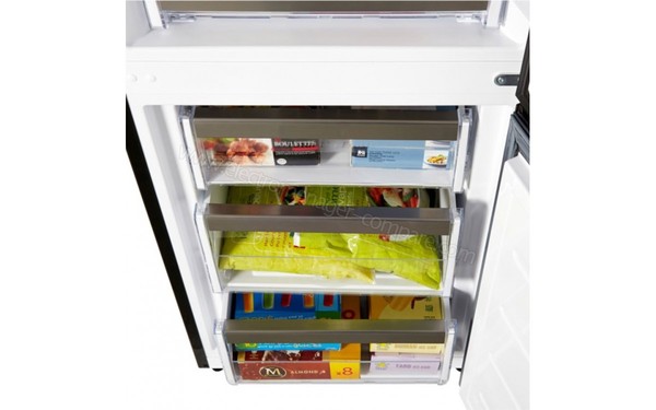 WHIRLPOOL WDNF93DKSH - Vue des tiroirs cong&eacute;lateur (cr&eacute;dit : Boulanger)