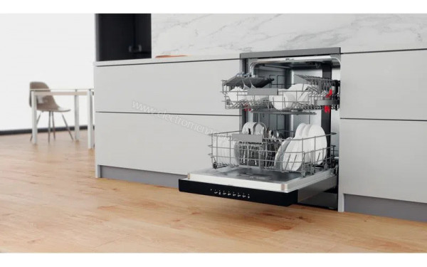 WHIRLPOOL WFC3C34X - Mise en situation