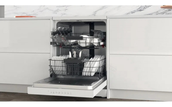 WHIRLPOOL WFC3C34 - Vue de l'int&eacute;rieur