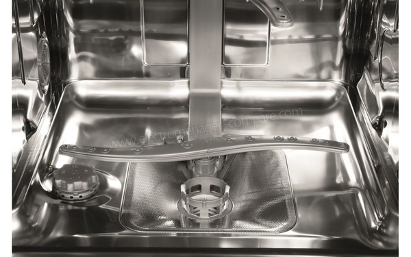 WHIRLPOOL WFC3B+26 - Vue du bras de lavage (cr&eacute;dit : Darty)