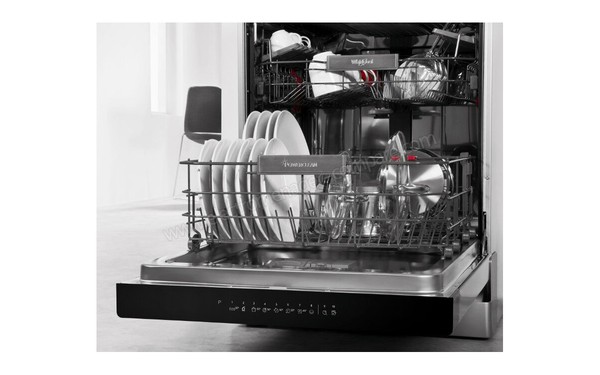 WHIRLPOOL WFO3T121PX - Vue de l'int&eacute;rieur