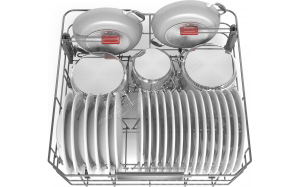 WHIRLPOOL WFO3T141PF - Vue du panier inf&eacute;rieur