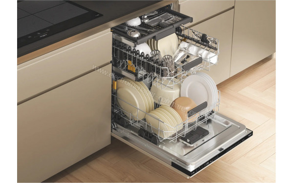 WHIRLPOOL WH7IPC15BM61 - Vue du panier inf&eacute;rieur, sup&eacute;rieur et tiroir sup&eacute;rieur