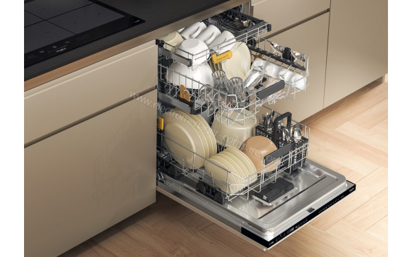 WHIRLPOOL WH8IPB14AM6L0 - Vue de l'int&eacute;rieur