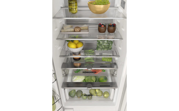 WHIRLPOOL WHC18T132FR - Vue de l'int&eacute;rieur partie r&eacute;frig&eacute;rateur