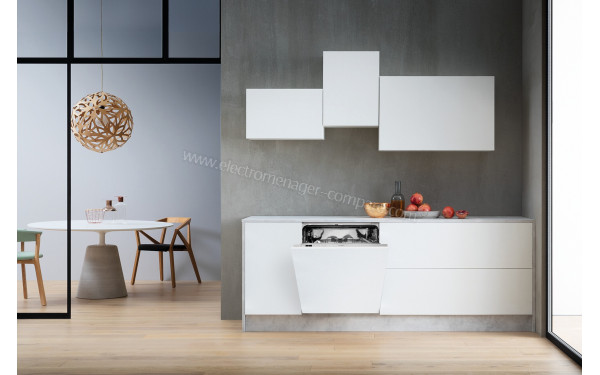 WHIRLPOOL WIO3T141PS - Mise en situation