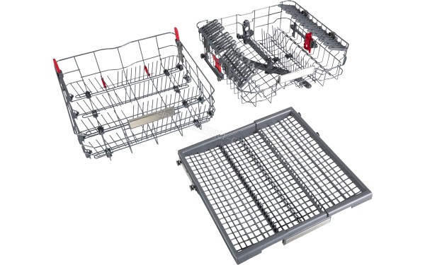 WHIRLPOOL WIP4O32PFE - Vue des paniers (cr&eacute;dit : Boulanger)