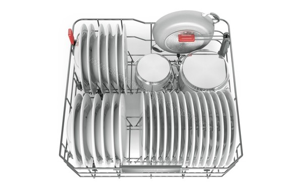 WHIRLPOOL WKBC3C24PX - Vue du panier inf&eacute;rieur (n&deg;2) (cr&eacute;dit : Darty)
