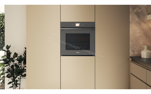 WHIRLPOOL WOI118FPT2SSMAF - Appareil encastr&eacute; vue de face