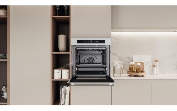 WHIRLPOOL WOI4S8PM1SWAF - Appareil encastr&eacute; vue de l'int&eacute;rieur