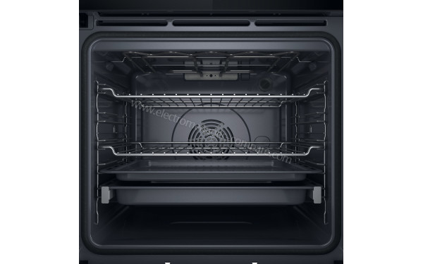 WHIRLPOOL WOI68PT1SXAF - Vue de l'int&eacute;rieur