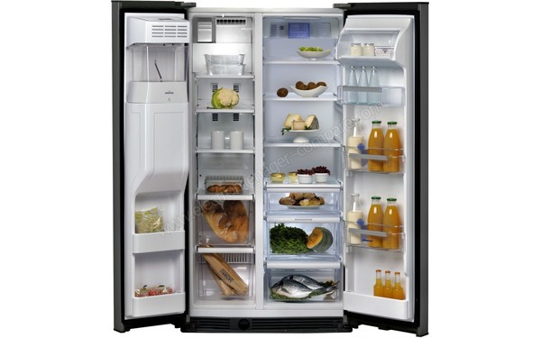 WHIRLPOOL WSF5574A+IX - Vue de l'int&eacute;rieur