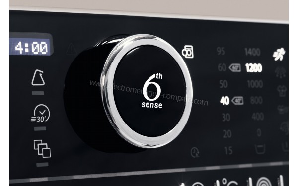 WHIRLPOOL ZENDOSE8 - Panneau de commandes zoom (cr&eacute;dit : Boulanger)