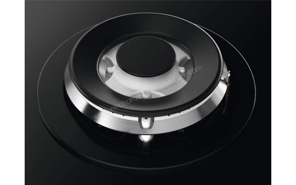 ZANUSSI ZGO68330BA - Zoom sur les foyers &agrave; gaz