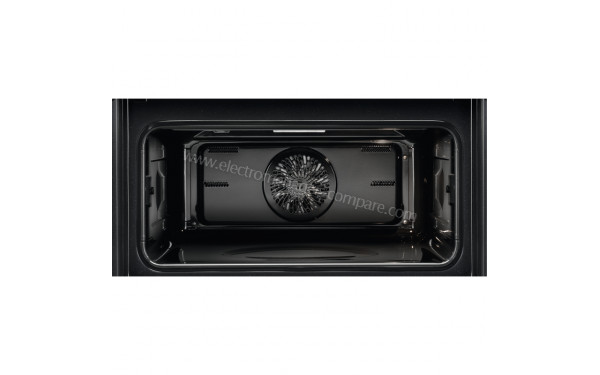 ZANUSSI ZOK37901XU - Vue de l'int&eacute;rieur