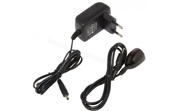 ESSENTIELB Ergonium HD - Accessoires fournis (cr&eacute;dit : Boulanger)