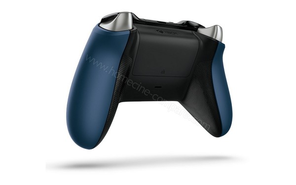 MICROSOFT Xbox One Forza MS 6 Import EU - Vue 3/4 arri&egrave;re de la manette