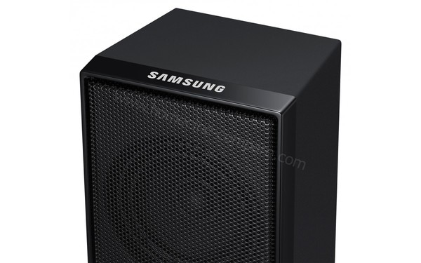 SAMSUNG HT-H4500R - Zoom sur une enceinte