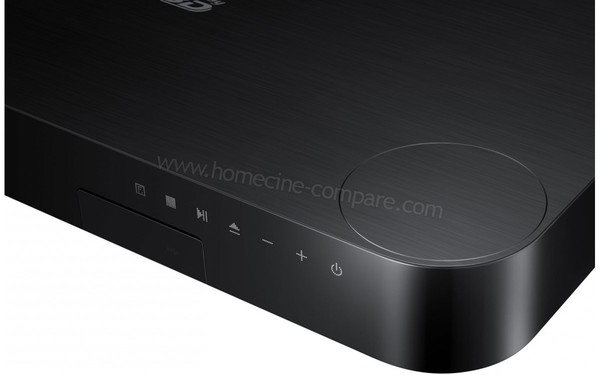 SAMSUNG HT-J4200 - Zoom sur l'amplificateur/lecteur Blu-ray