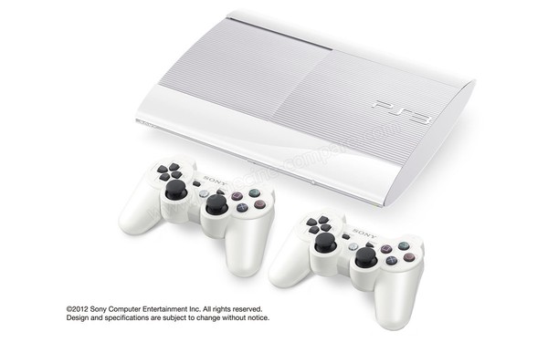 SONY PS3 Ultra Slim Blanche 12 Go Imports EU Mx2 - Vue 3/4 droite